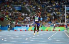 女子4X100美国队单独重赛 将中国“挤出”决赛